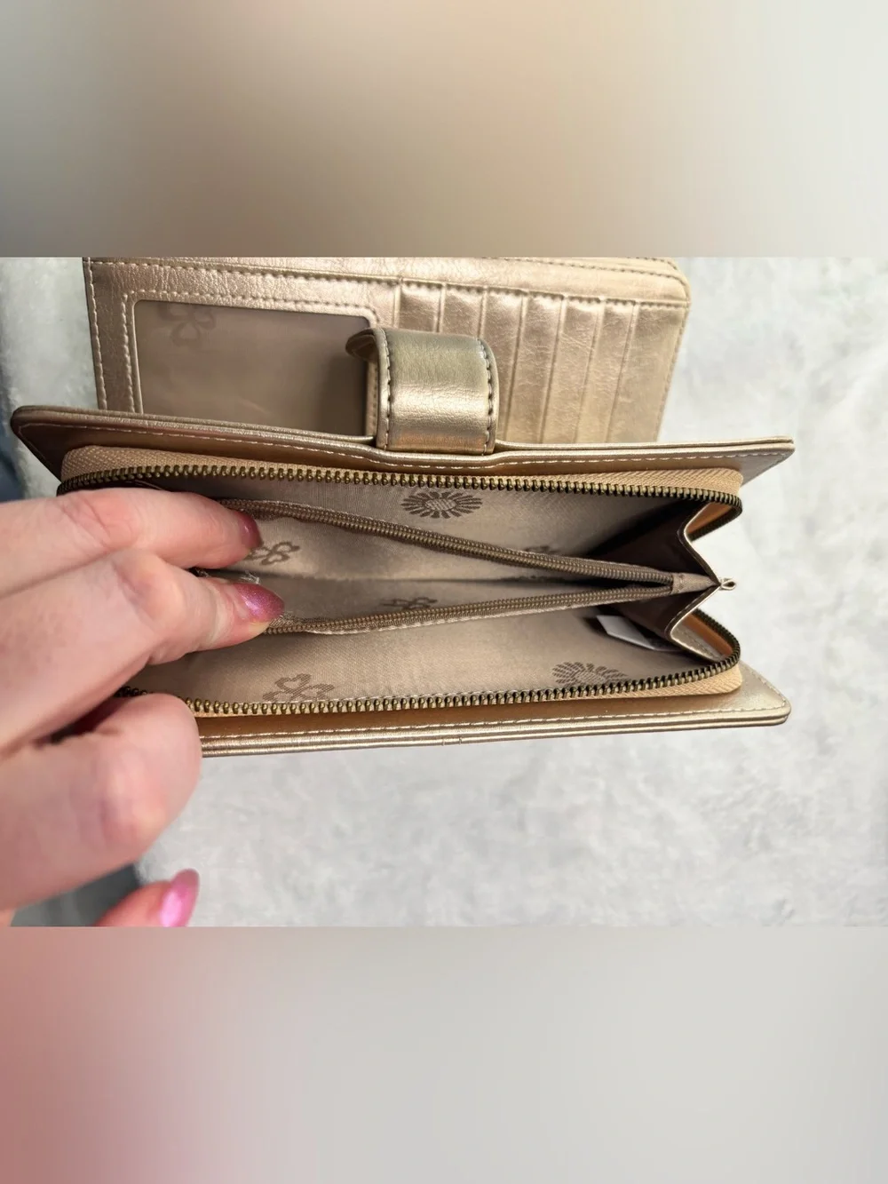 NWOT Metallic Gold Women's Wristlet Wallet with Decorative Snap